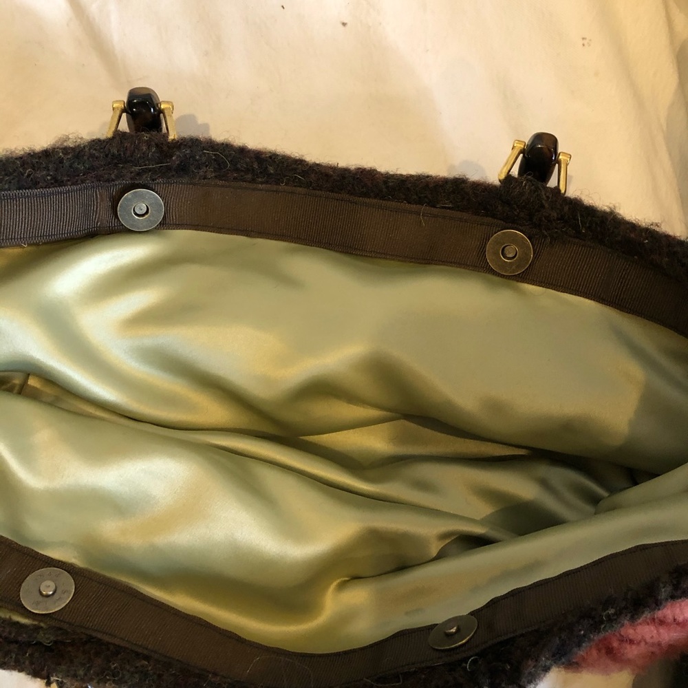 Boiled wool floral handbag - Picture 4 of 5